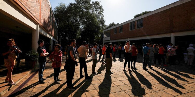 paraguaios-escolhem-futuros-presidente-e-governadores