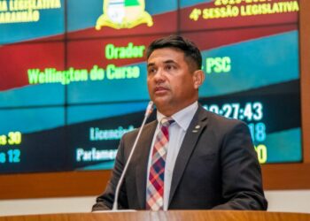 Deputado Wellington faz solicitação de aumento salarial para policiais e bombeiros no estado do Maranhão.