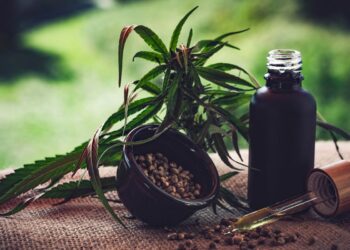 canabidiol:-em-favelas-do-rj,-maioria-depende-de-ajuda-para-tratamento