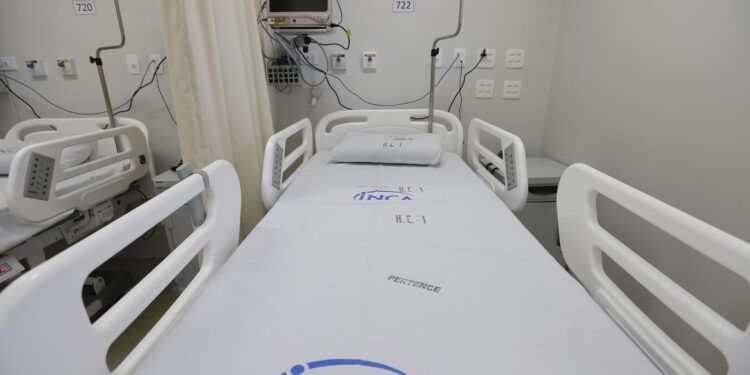 julho-verde-alerta-para-prevencao-do-cancer-de-cabeca-e-pescoco