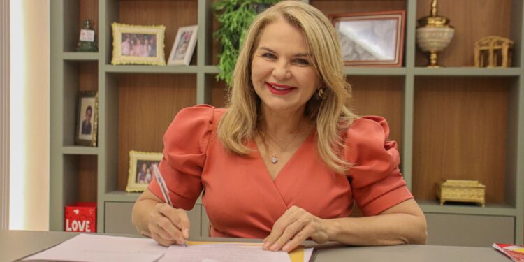 Gestão exemplar: Maura Jorge revoluciona sistema de saúde e conquista reconhecimento em Lago da Pedra