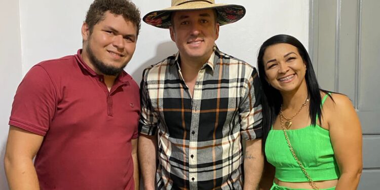 Secretário de Cultura e Juventude, Waldir Filho, leva o São João do Povo a novas alturas em Lago da Pedra