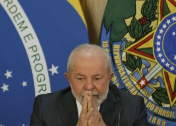 estado-tem-que-ser-o-necessario-para-induzir-desenvolvimento,-diz-lula