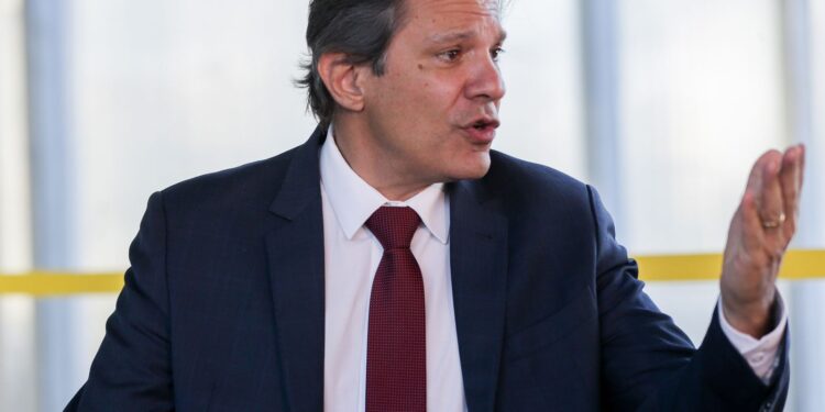 haddad-espera-que-reforma-tributaria-passe-com-facilidade-pelo-senado