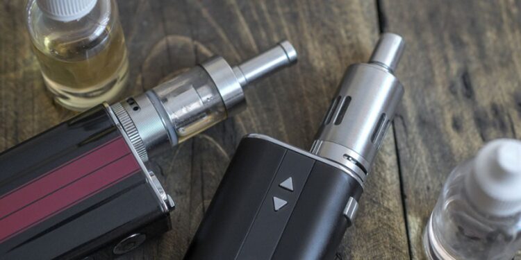 apesar-de-proibida,-venda-de-cigarros-eletronicos-continua-no-brasil